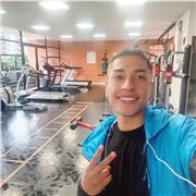 Profesor de educación física da clases personalizadas a todas las edades